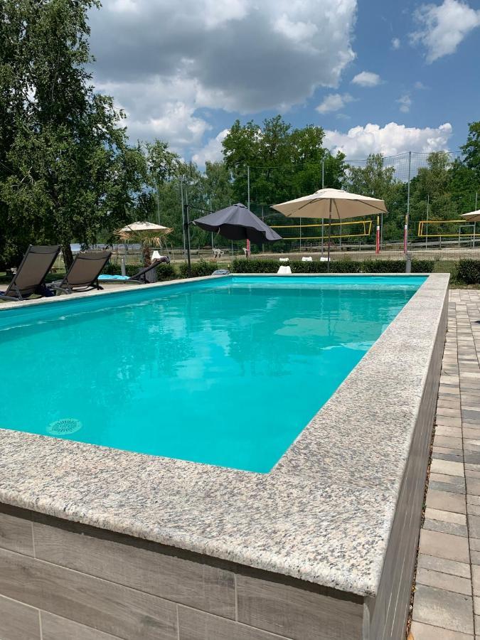 Hotel Mohacsi Wellness Vendeghaz Es Lovasklub Exterior foto