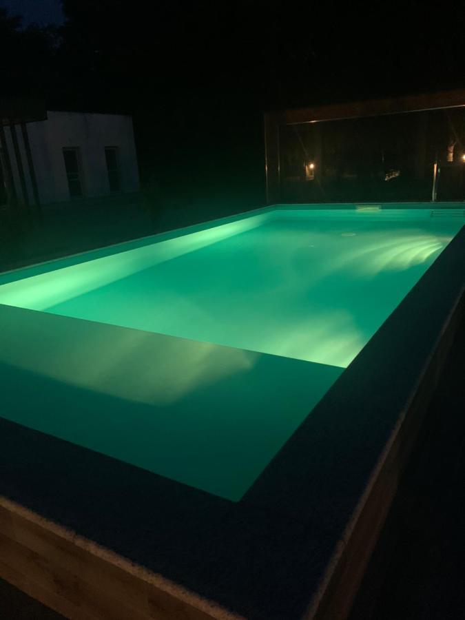 Hotel Mohacsi Wellness Vendeghaz Es Lovasklub Exterior foto